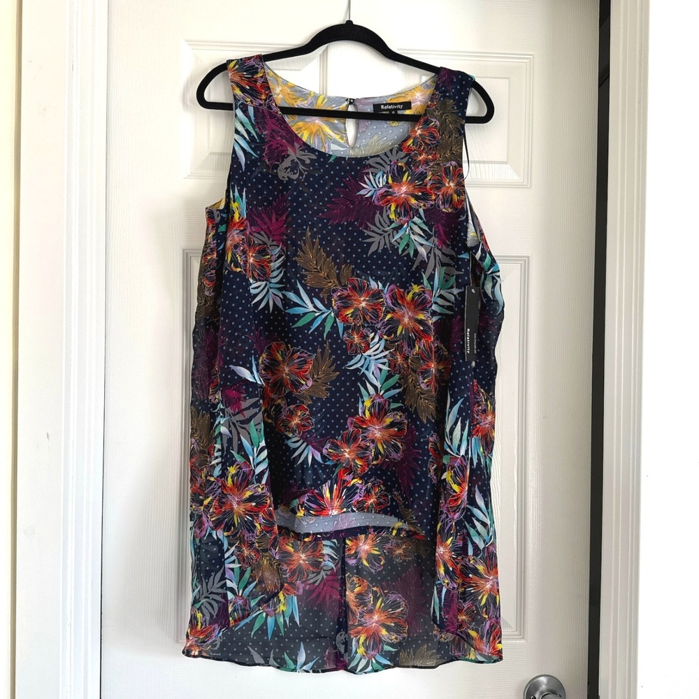 Relativity Women's‎ XL Sleeveless Floral Print Hi-Low Hem Blouse Top Blue NWT